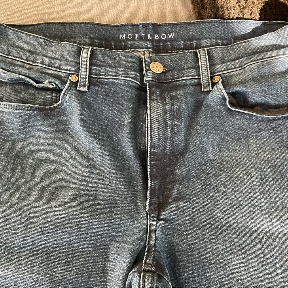 Mott & Bow Blue Jeans